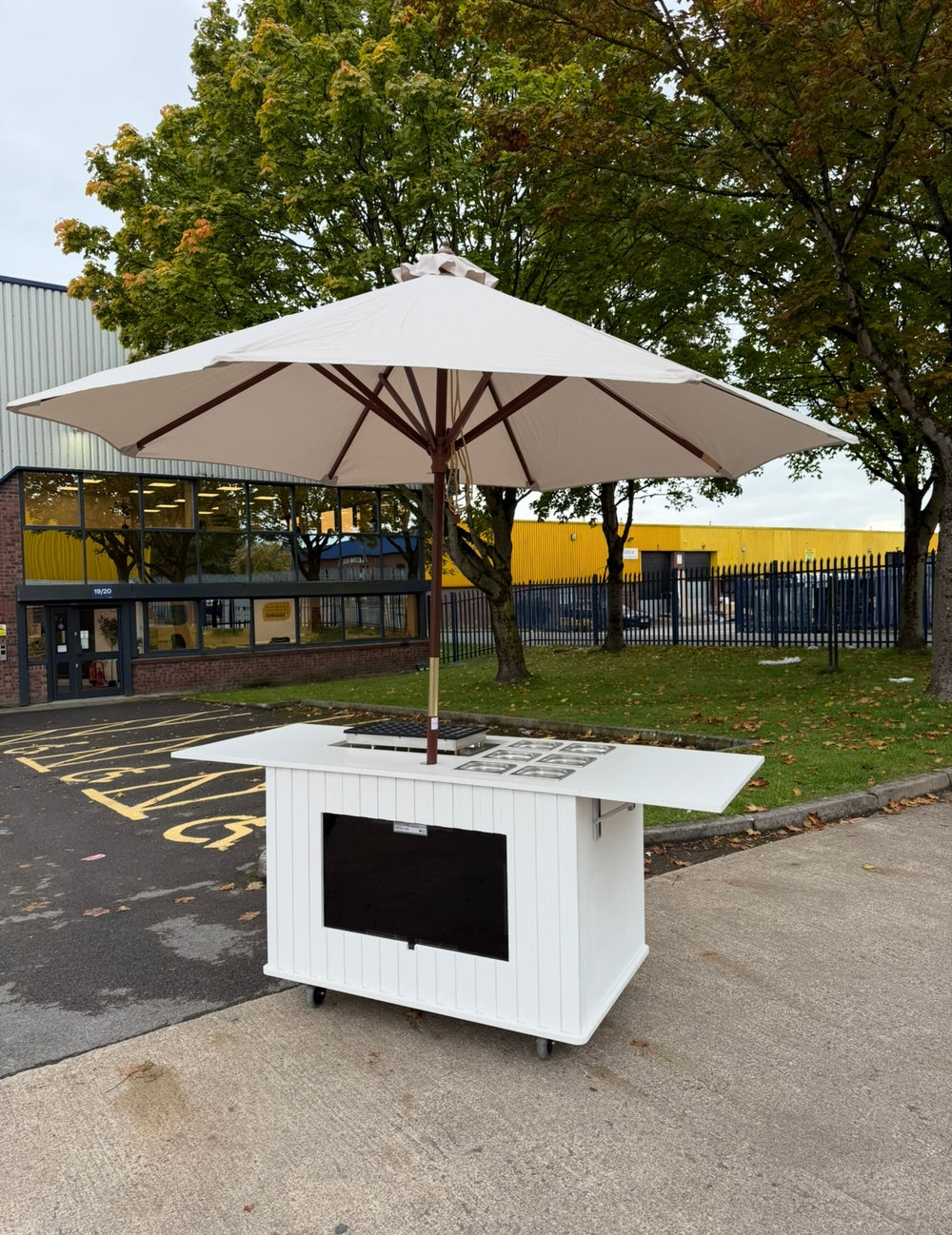 Mobile Collapsible White Dutch Pancake Cart with Built in Screen